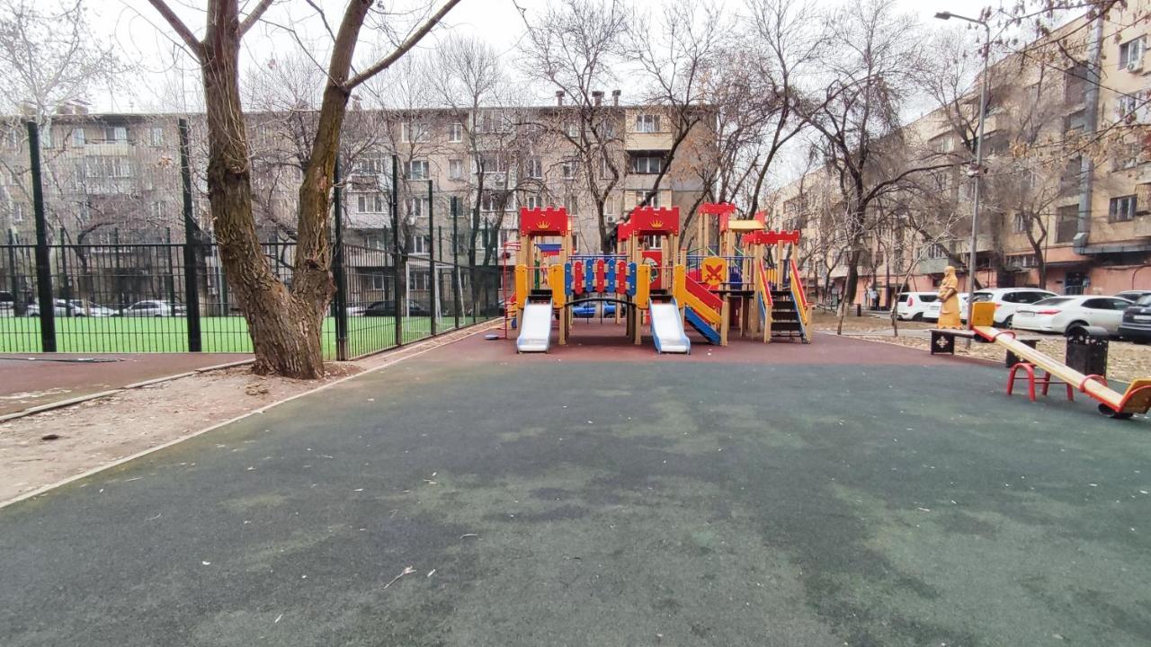 阿拉木图Золотой Квадрат 60 Кв2公寓 外观 照片